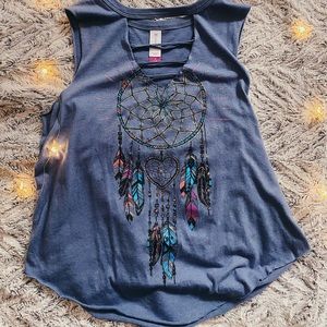 Super cute graphic tank top!